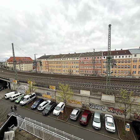 Wohnperle Neustadt - Zentral, Kostenloser Parkplatz, Lift, Klimaanlage Dresden Exterior foto